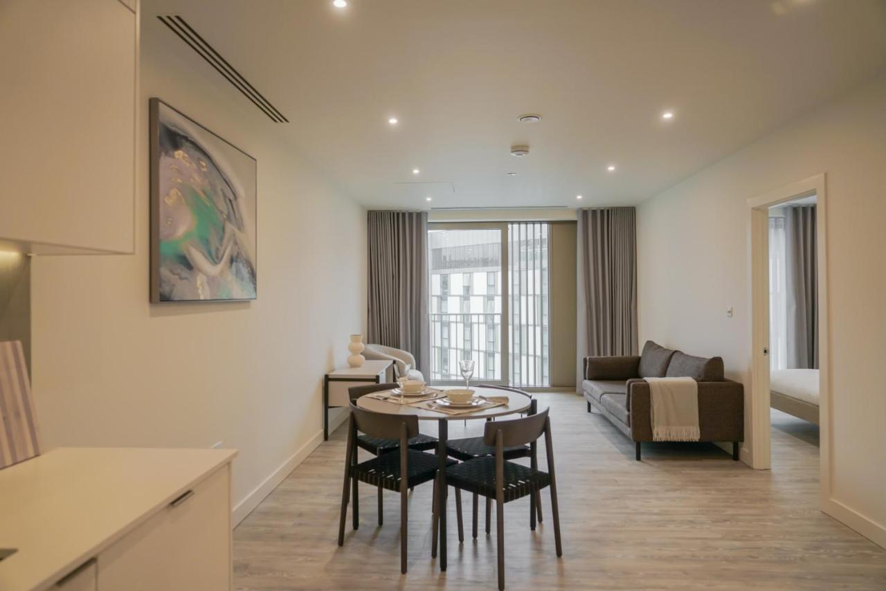 Coppermaker Square In Stratford Aparthotel London Ngoại thất bức ảnh