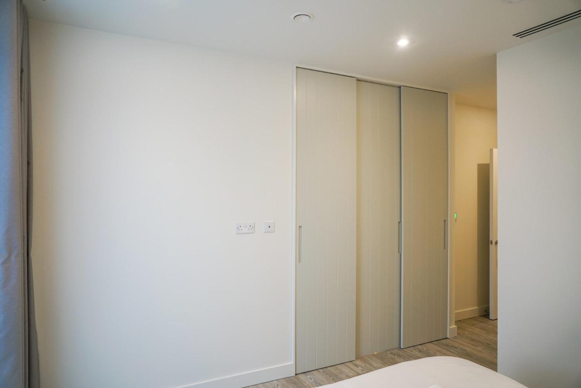 Coppermaker Square In Stratford Aparthotel London Ngoại thất bức ảnh
