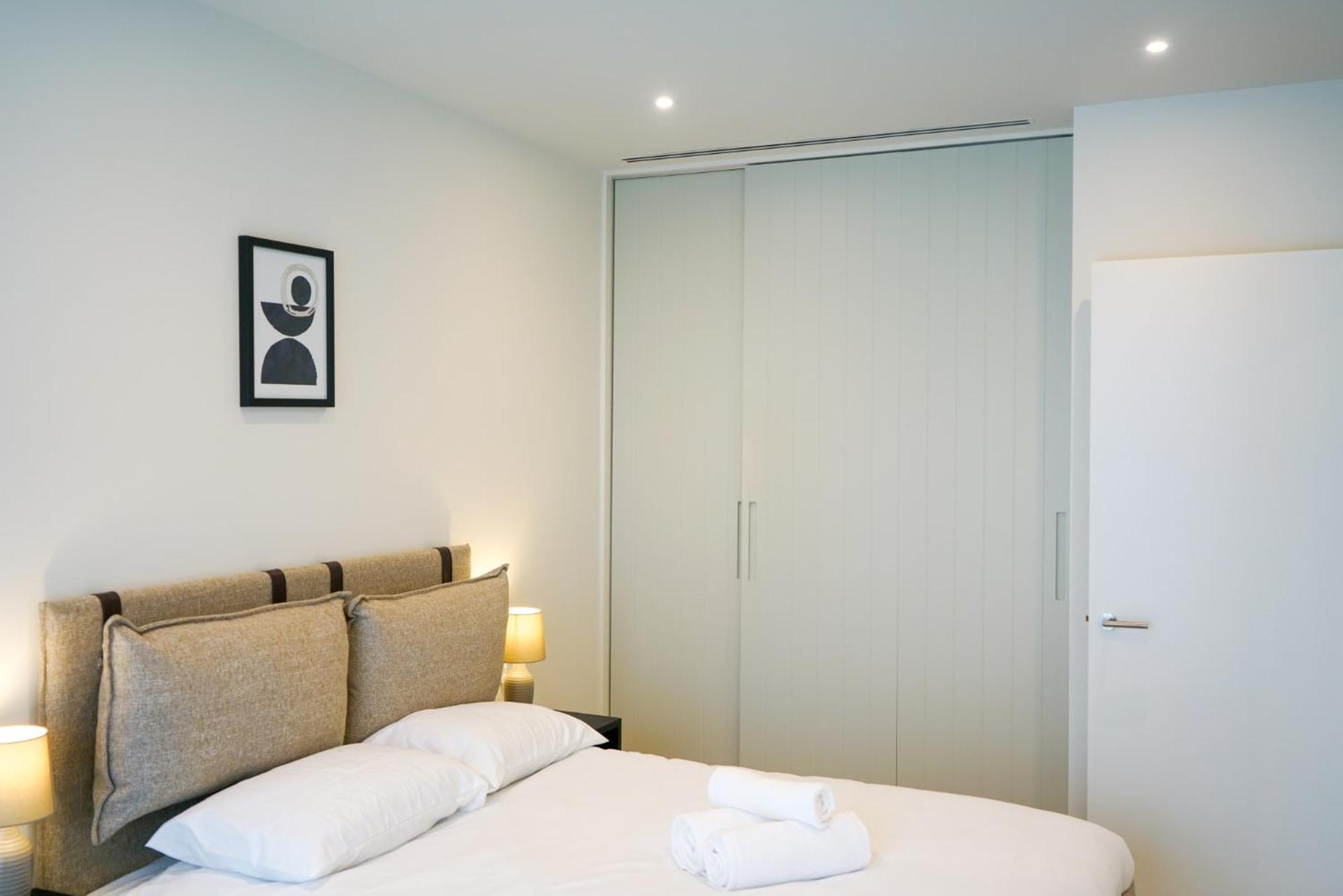 Coppermaker Square In Stratford Aparthotel London Ngoại thất bức ảnh