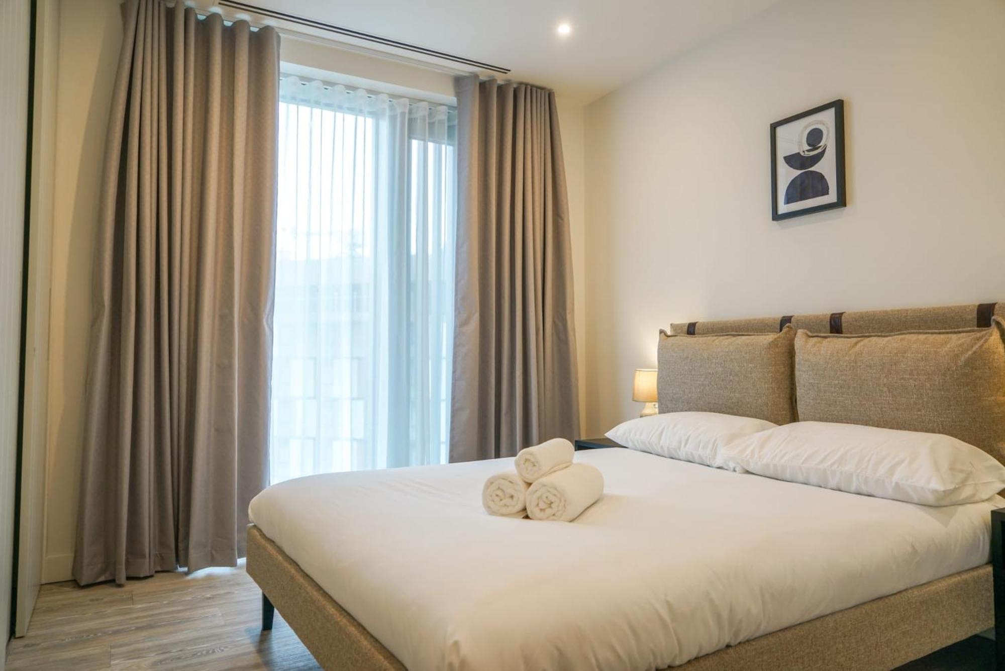 Coppermaker Square In Stratford Aparthotel London Ngoại thất bức ảnh