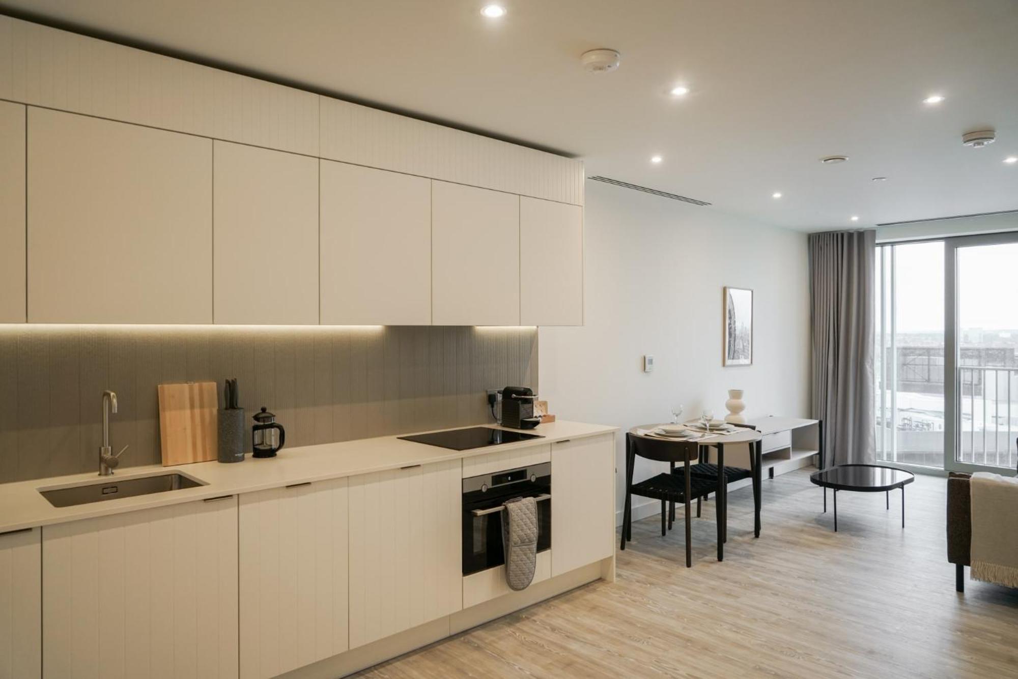 Coppermaker Square In Stratford Aparthotel London Ngoại thất bức ảnh