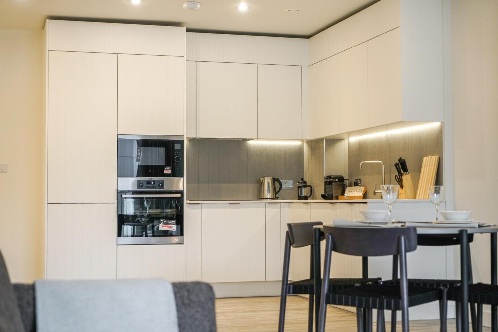 Coppermaker Square In Stratford Aparthotel London Ngoại thất bức ảnh